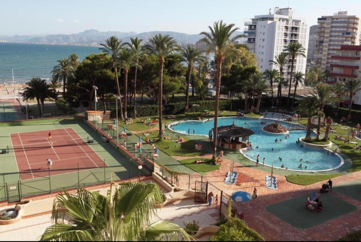 Nuevo, Primera Linea De Playa, Con Piscina Y Vistas Al Mar クリェラ エクステリア 写真