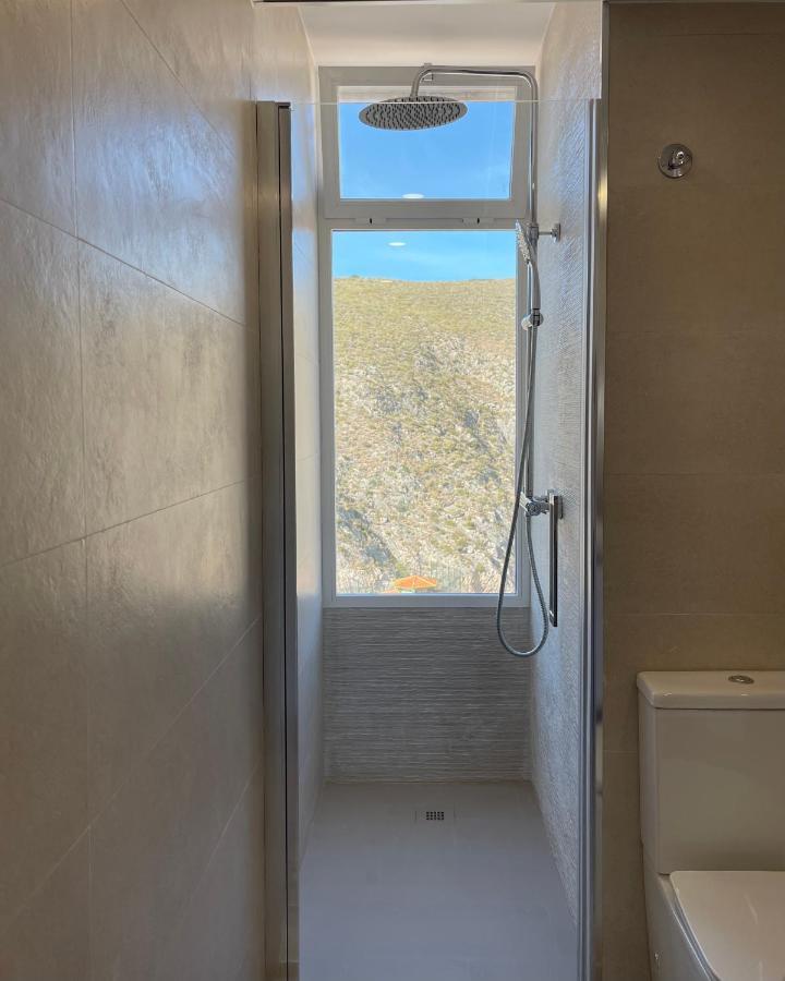 Nuevo, Primera Linea De Playa, Con Piscina Y Vistas Al Mar クリェラ エクステリア 写真